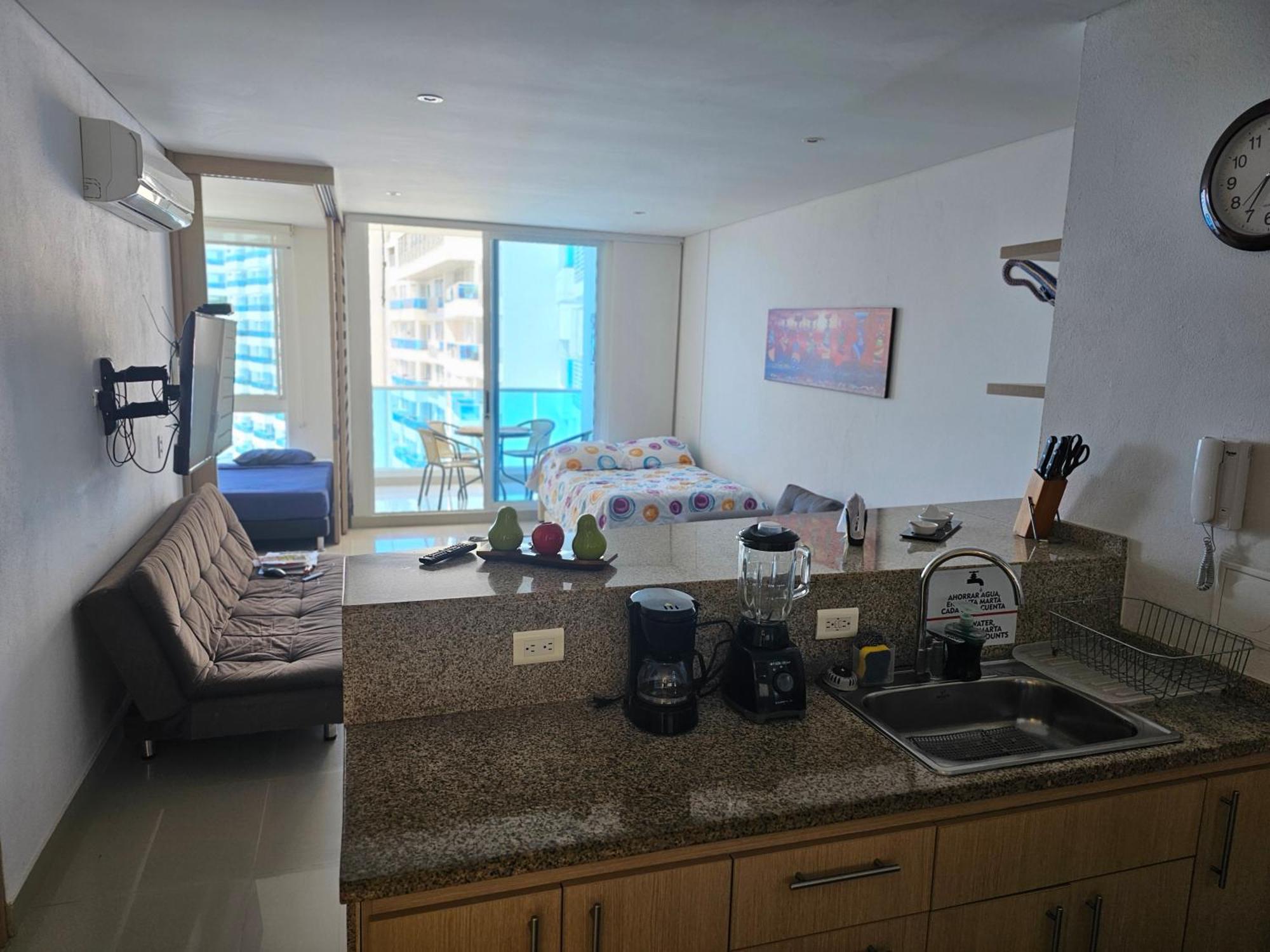 Apartamento Con Salida Al Mar *