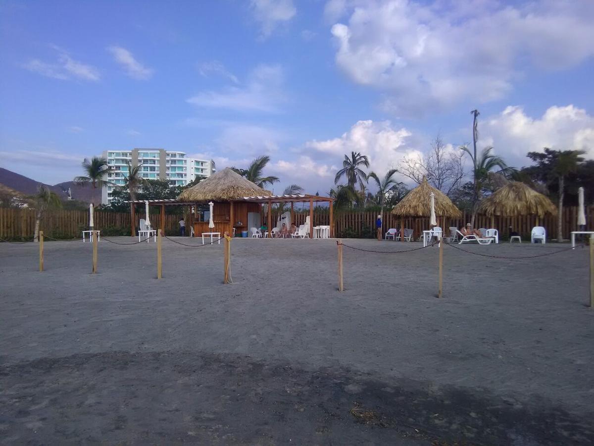 Con Salida Al Mar *
